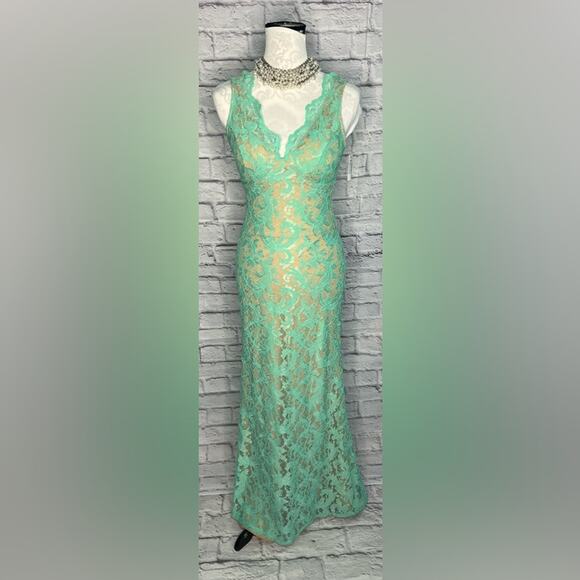Deb formal Dress Size 1 Sleeveless Lace Lined Mint Green new - Picture 1 of 12